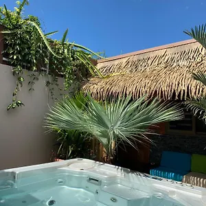 tamanu-lodge-punaauia-tahiti.frenchpolynesia-hotels.com/