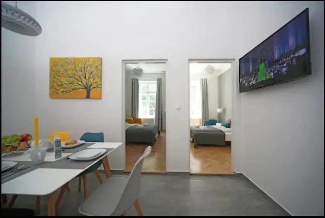 3Bdr-2Bath-3Ac Design Apt, Central, Secured Parking, Quiet Budapest