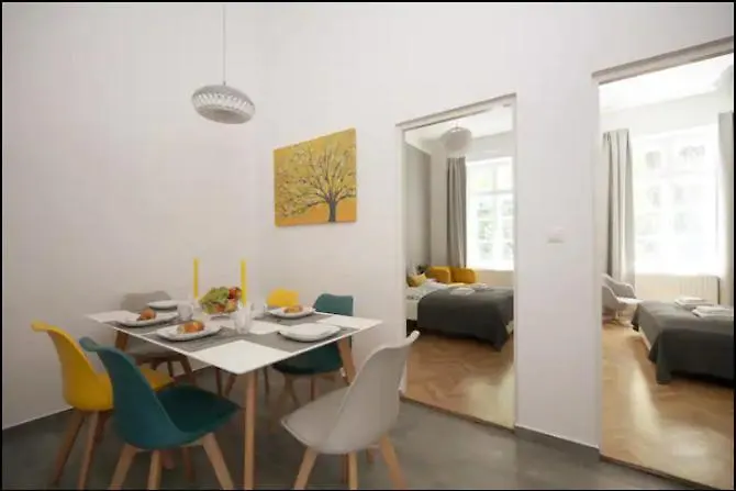 3Bdr-2Bath-3Ac Design Apt, Central, Secured Parking, Quiet Budapest